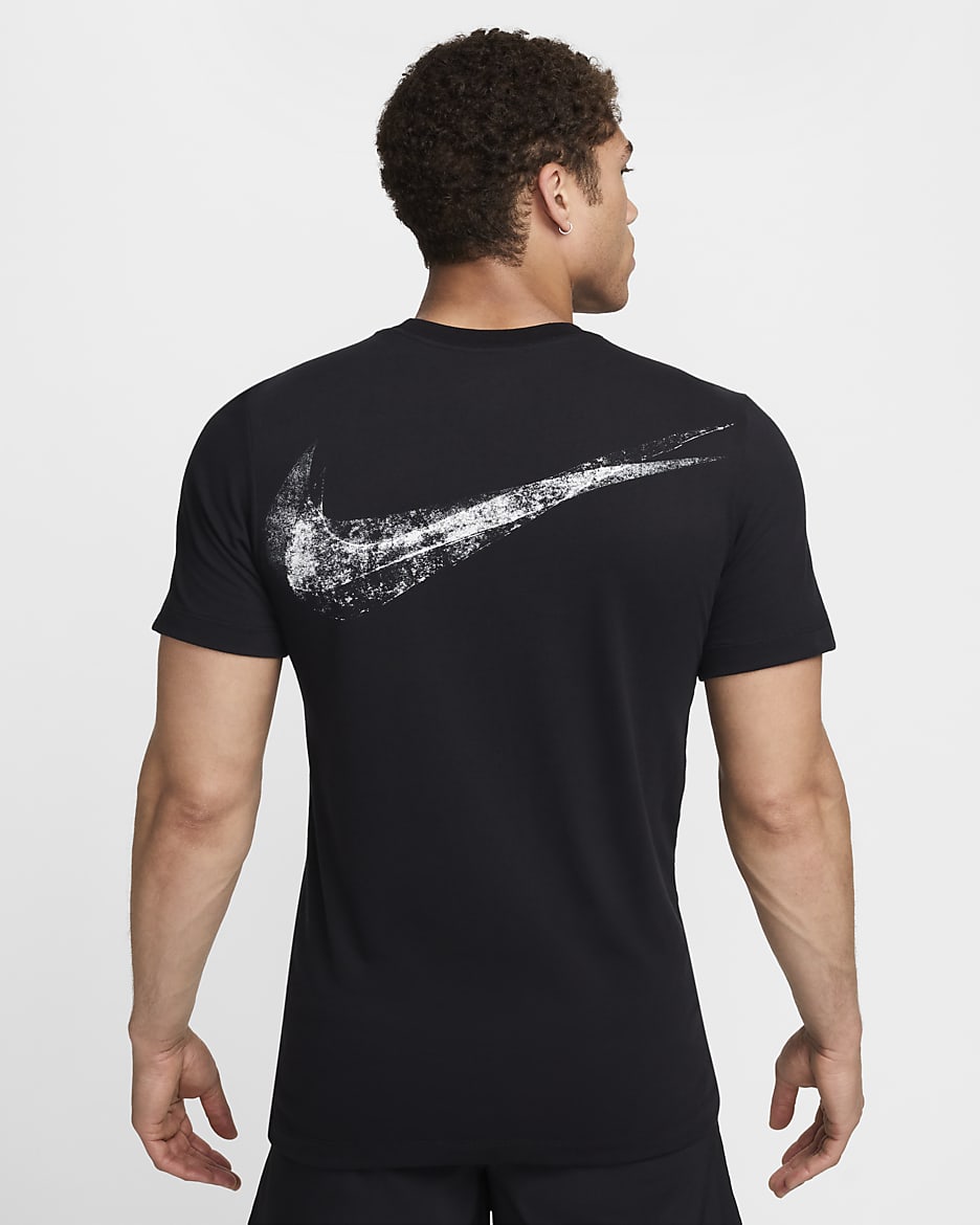 Nike Men s Dri FIT Fitness T Shirt